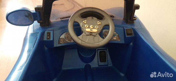 Детский электромобиль