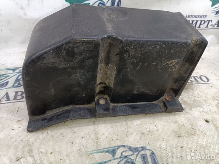 Кронштейн заднего бампера правый Chevrolet Lanos I (2002—2009)