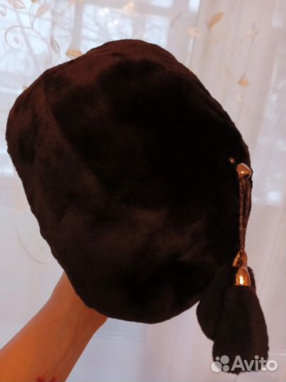 Берет женский зимний