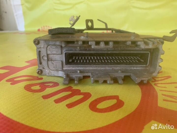 Блок управления двигателем Volkswagen Passat B4