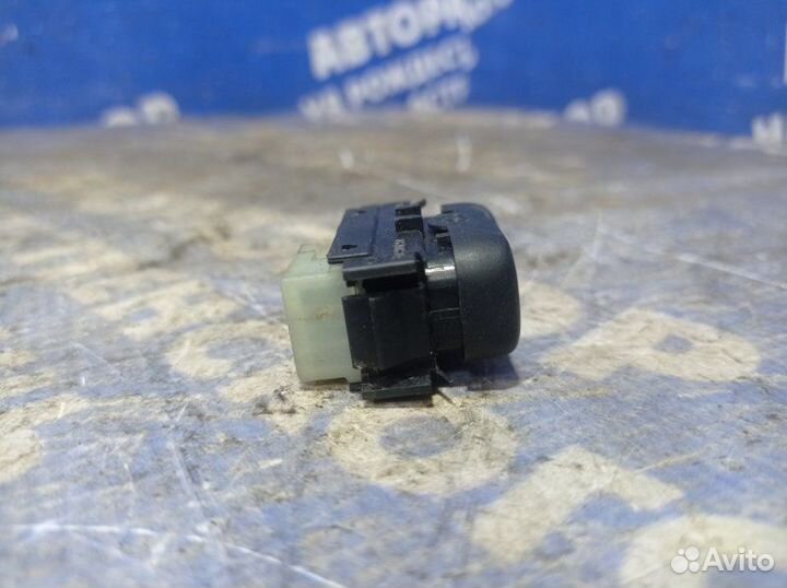 Кнопка стеклоподъемника Mercedes-Benz W220 седан