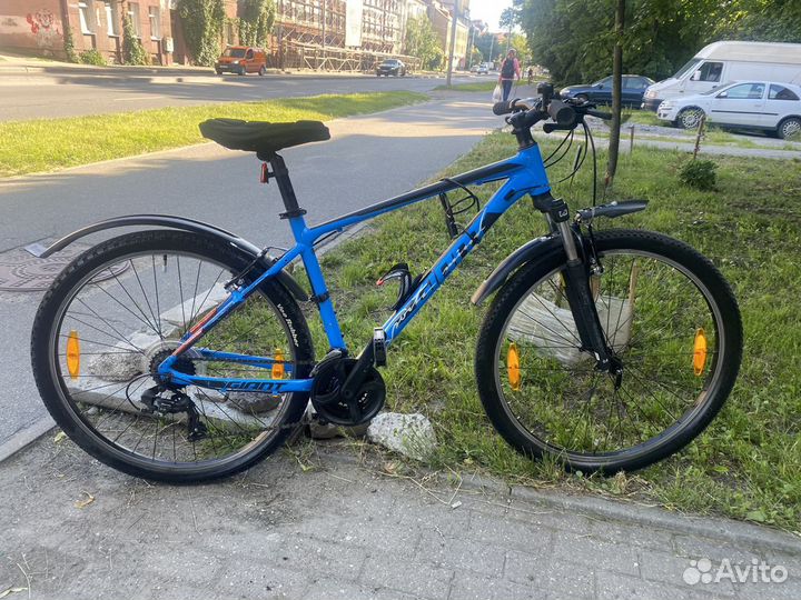Велосипед горный Giant 27.5