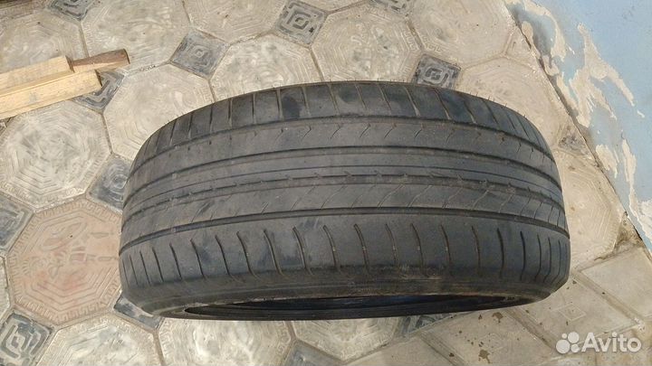 Goodyear EfficientGrip 235/55 R18