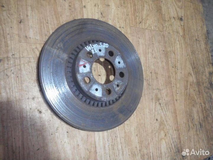 Диск тормозной передний вентилируемый Volvo S80 1