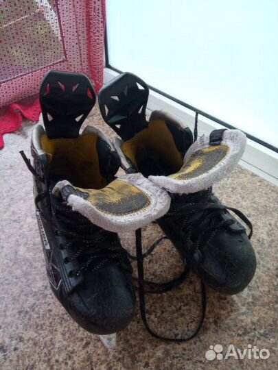 Хоккейные коньки bauer 1s, р-р 6,5