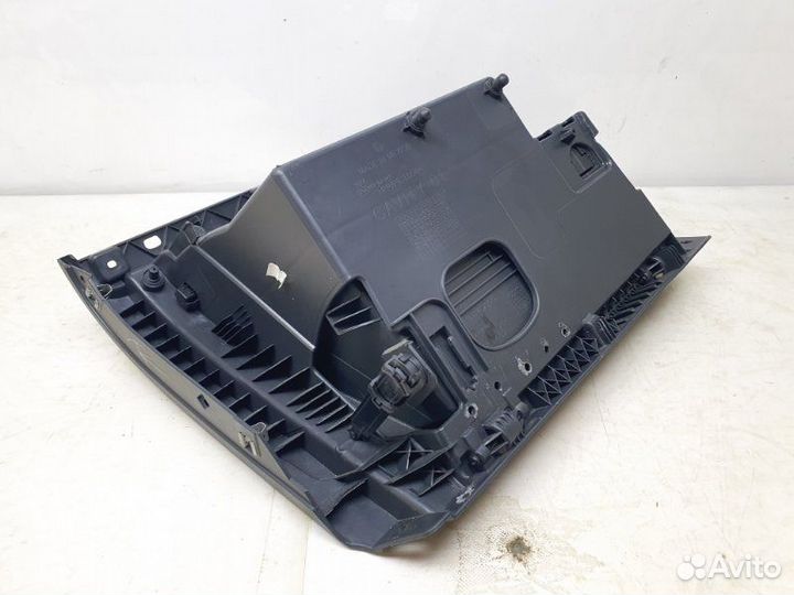 Бардачок Volkswagen Jetta 6 1.4 2016