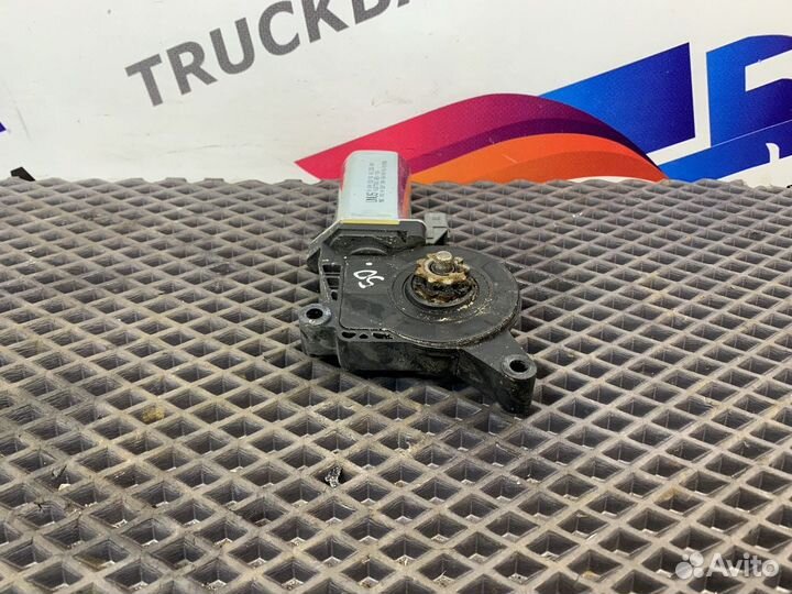 Моторчик стеклоподъемника Mercedes-Benz Actros