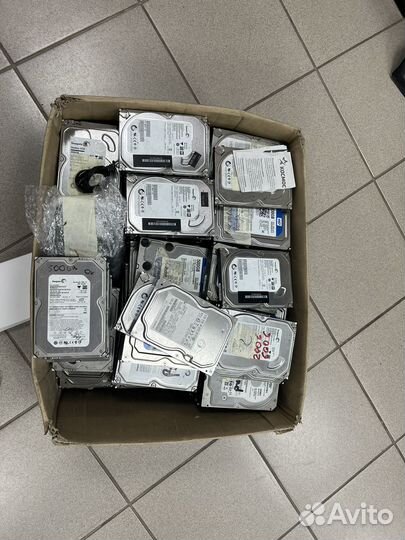 Коробка hhd дисков с бедами и прочим от 250 до 3тб