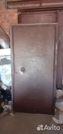 Дверь входная железная бу