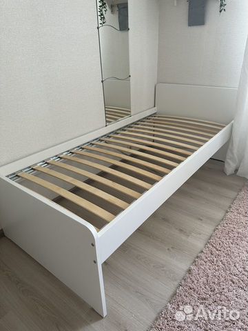 Кровать односпальная 90х200 Икеа