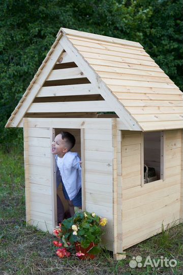 Детский игровой домик из дерева уличный