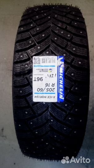 Michelin X-Ice North 4 235/45 R19 99H