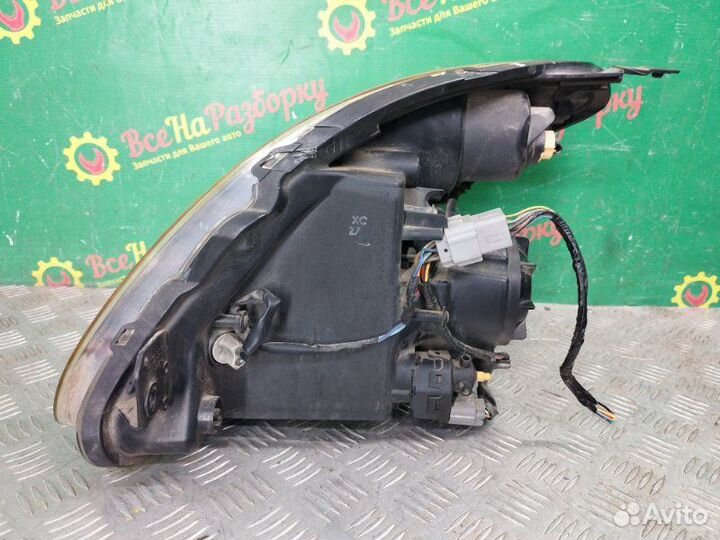 Фара правая ксенон Suzuki Swift 1.3-1.6 2004-11Г