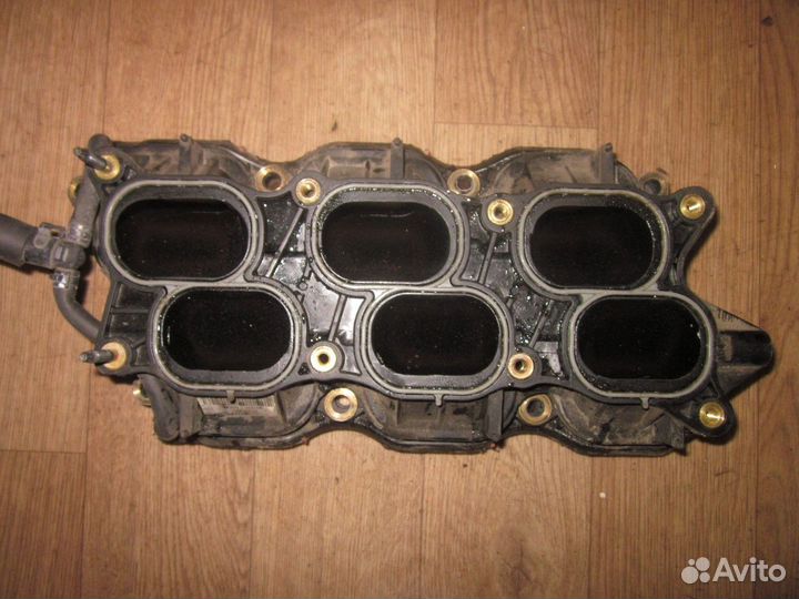 Коллектор впускной.Нижняя часть.3.8