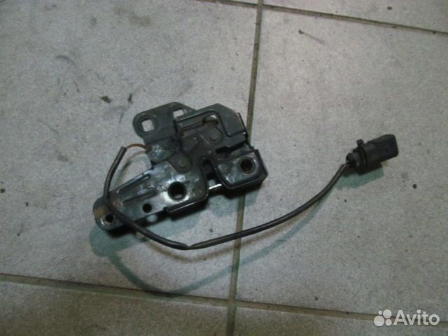 Замок капота Audi A4 B6 2001-2005