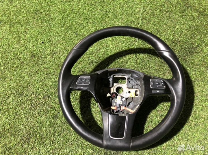 Руль Volkswagen Touareg NF II 2 cmta 2012