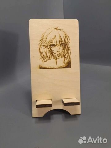 Подставка для телефона из дерева