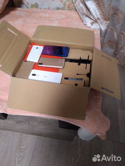 Планшеты, телефоны на запчасти