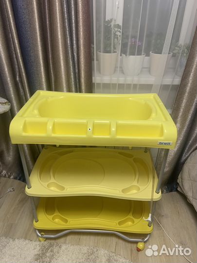 Пеленальный столик с ванночкой