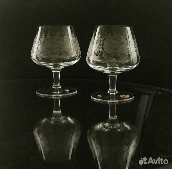 Коньячные бокалы и лафитники