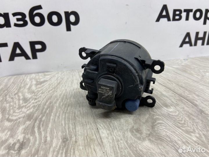 Фара противотуманная передняя Renault Megane 2