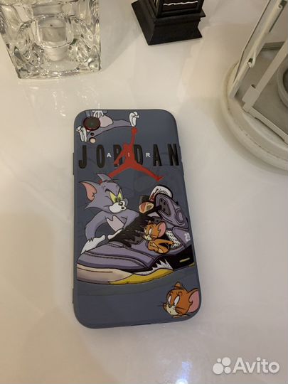 Чехлы на iPhone xr