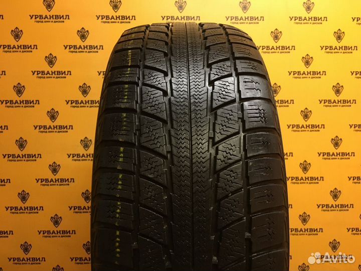 Triangle TR777 215/55 R16 97H