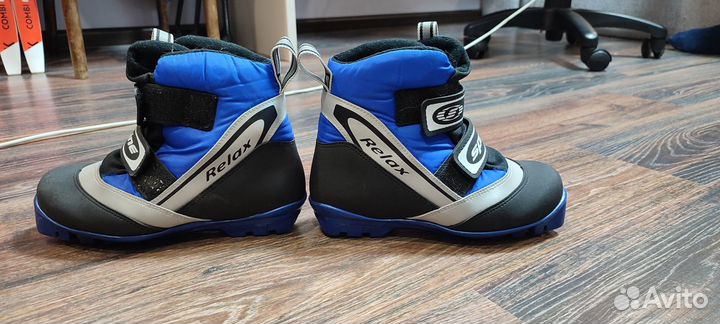 Лыжные ботинки классические spine 39 и 35