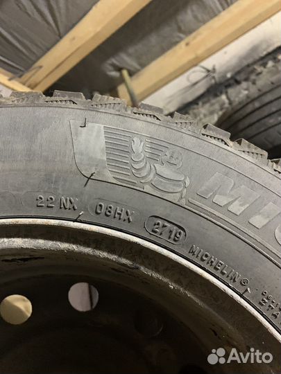 Michelin X-Ice North 4 185/65 R15 92T