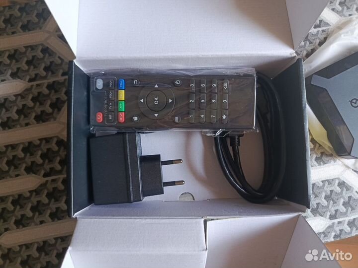 Приставка для телевизора на андроиде со SMART Tv