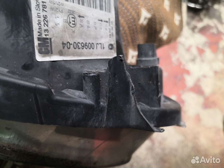 Фара правая Opel Insignia 2008-2017