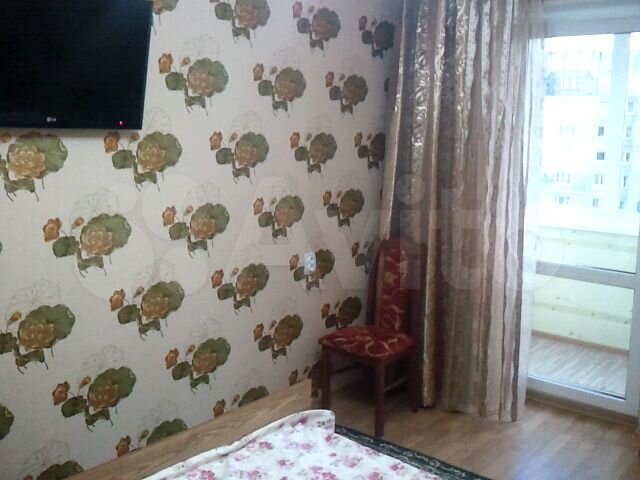 4-к. квартира, 85 м², 8/10 эт.