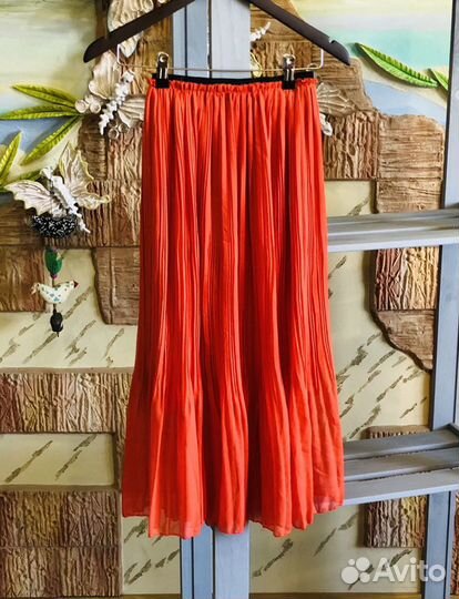 Юбка Miu Miu из плиссированной ткани (юбки плиссе)