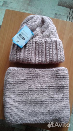 Комплект шапка и снуд женский новый