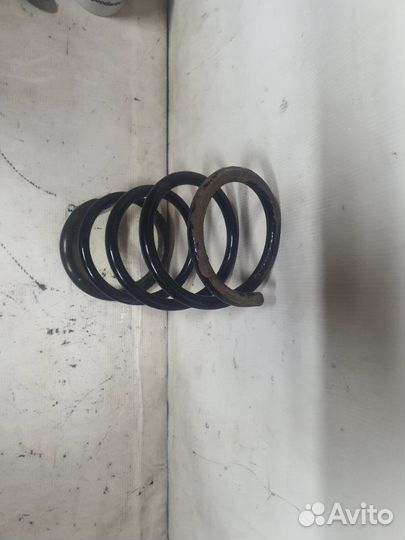 Пружина передняя Рено Logan седан 2012