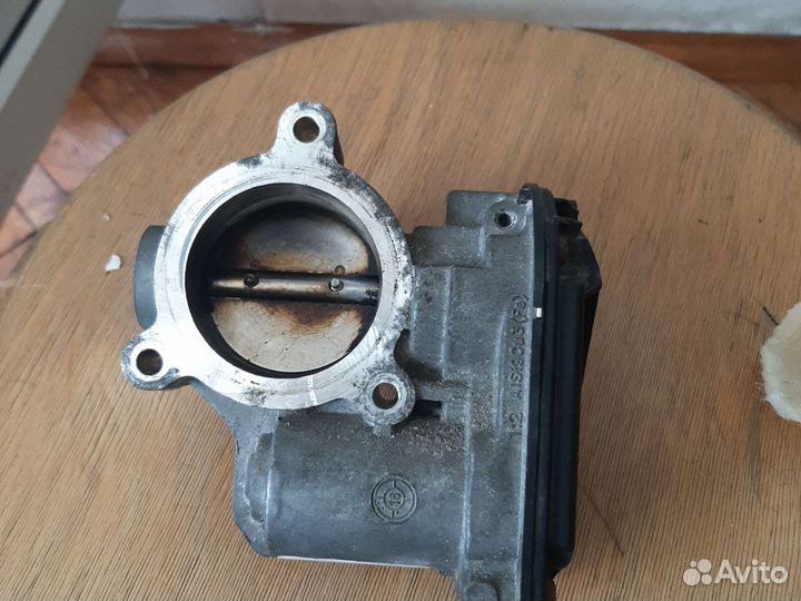 Дросельная заслонка