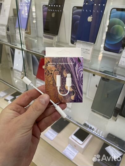 Переходник для iPhone наушников AUX на lightning