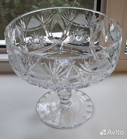 Хрустальная ваза для фруктов на ножке времён СССР