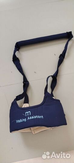 Держатель ребенка, когда учится ходить