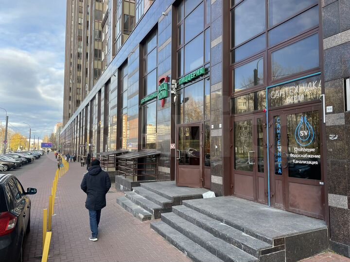 Под магазин/салон/кофейню/услуги 60 м2