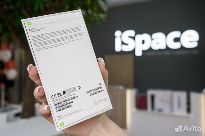 iPhone 13, 256 ГБ