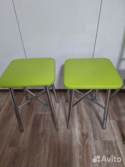 Стулья кухонные комплект из 4 штук б/у