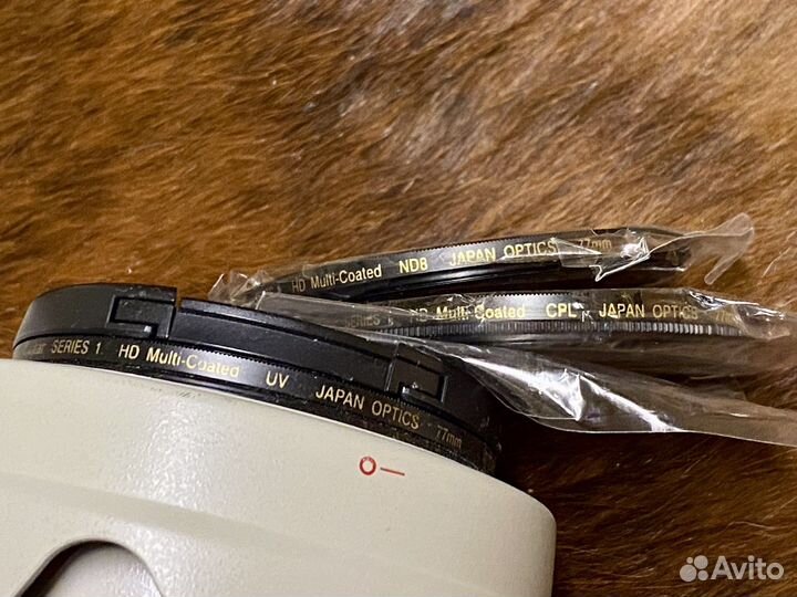 Объектив Canon EF 28-300mm