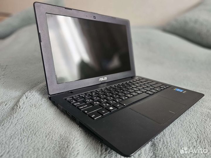 Ноутбук asus x200ca