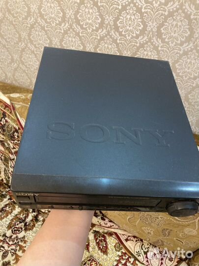 Пишущий видеоплеер Sony SLV-XR130S