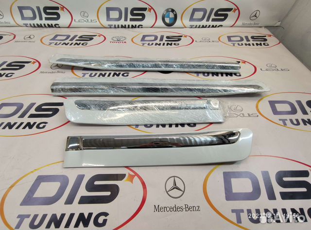 Молдинги дверей Lexus LX570 12-15г White