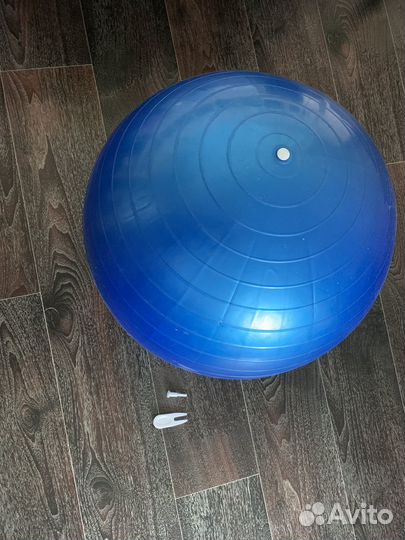 Отдам грелку, горку для купания и фитбол