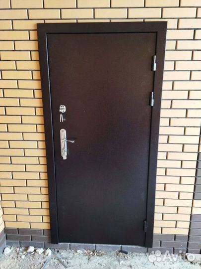 Металлические входные двери