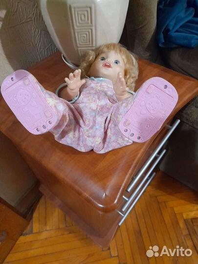 Интерактивная кукла