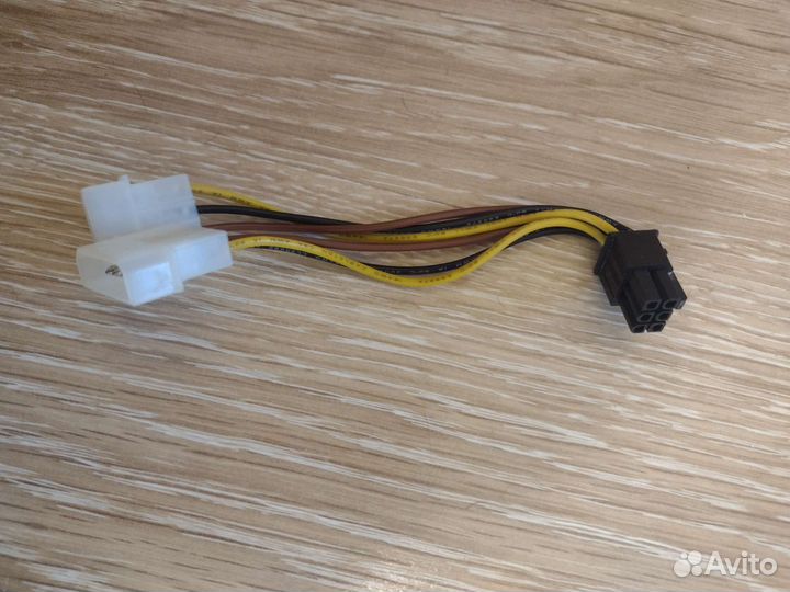 Переходник питания для видеокарты